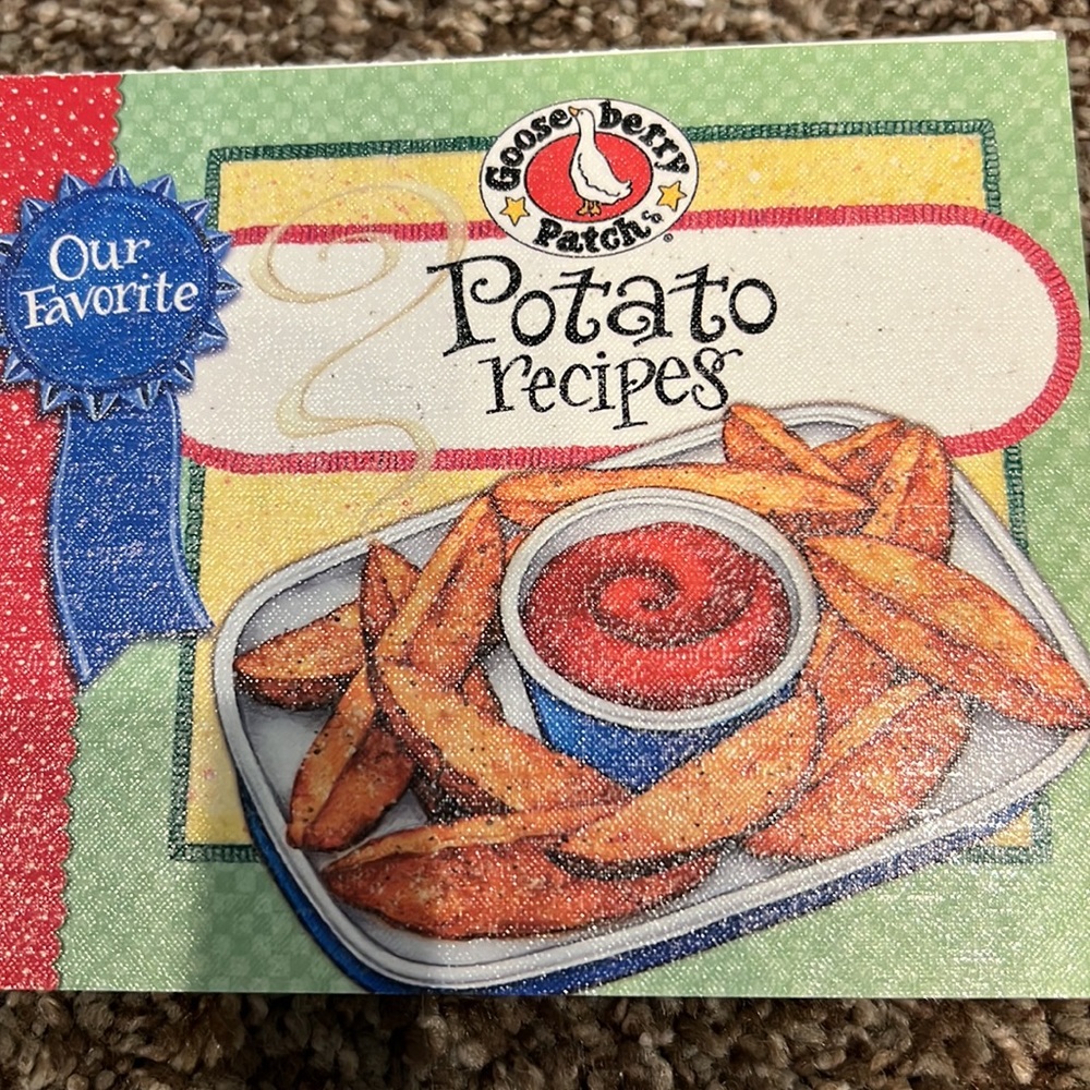 Gooseberry Patch cookbooks from the "Our Favorite" collection - Picture 5 of 10